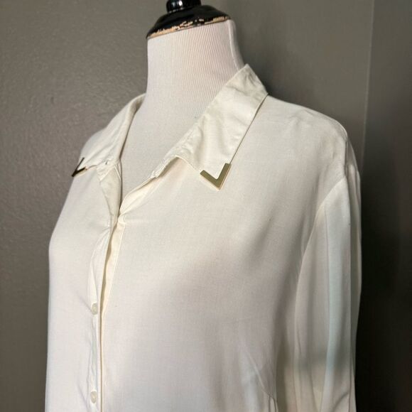 Wrangler Cream Ruffle Button-Up Shirt - Picture 2 of 8